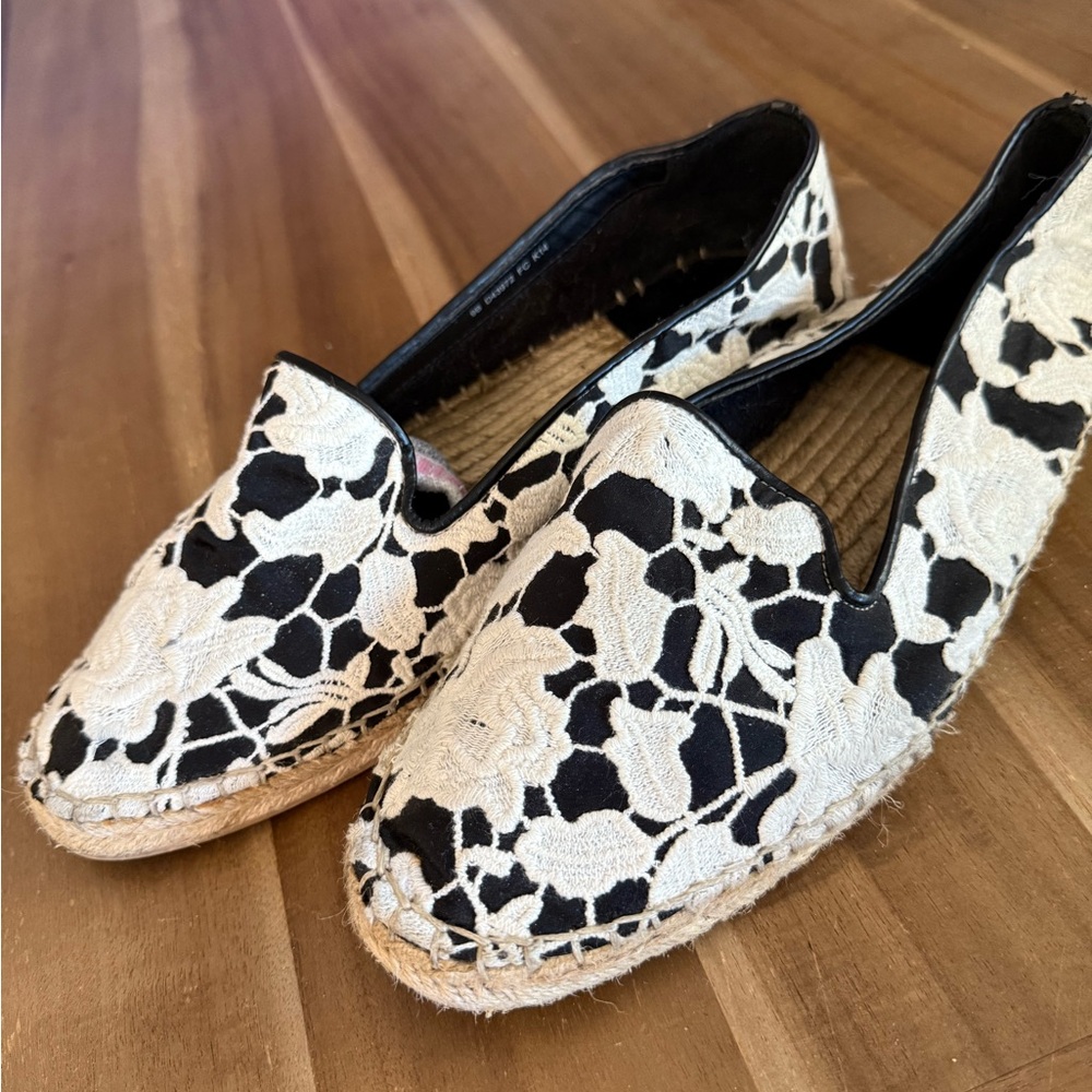 Cole Haan Black and White lace Espadrille Flats Womens size 9